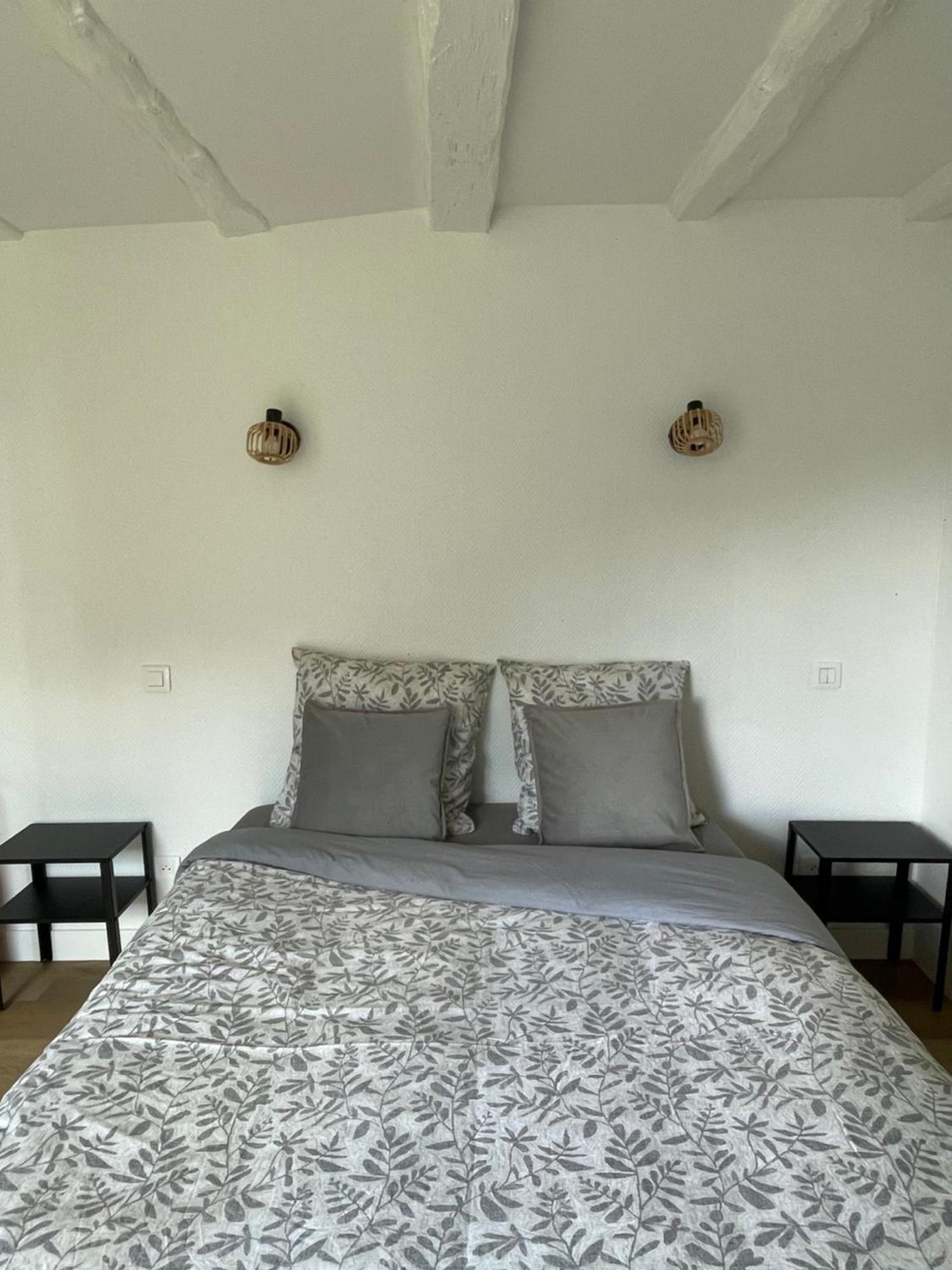 Au Pied Leve Hotel Calorguen Buitenkant foto